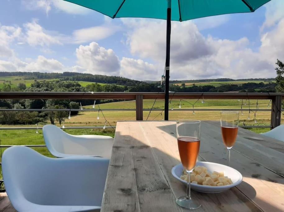 Huis Met Zonneterras, Tuin En Panoramisch Uitzicht Wellin Eksteriør billede
